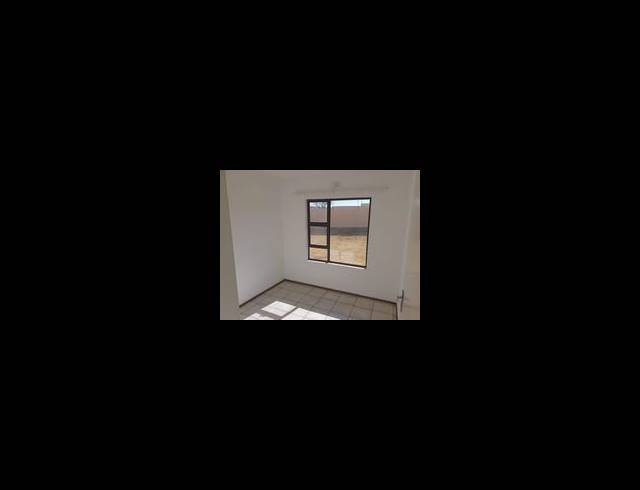 2 BEDROOM PROPERTY TO RENT IN PARKRAND